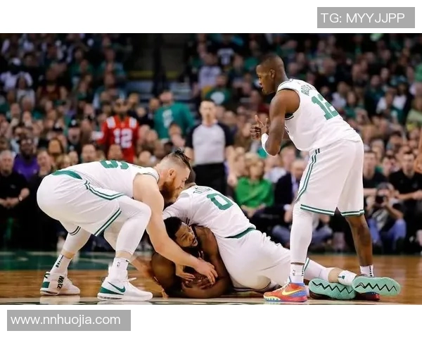 2018年东部决赛回顾：凯尔特人与骑士的激烈对决与历史瞬间