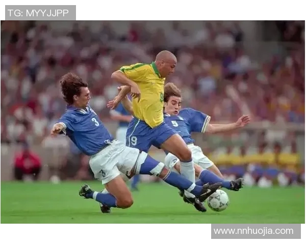 足球比赛直播第三场精彩回放全程回顾与精彩瞬间分析