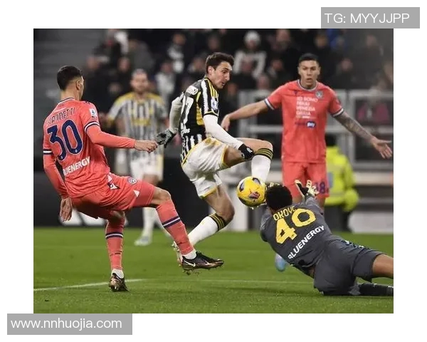 乌迪内与贝内文激战正酣谁将赢得这场意甲对决的胜利