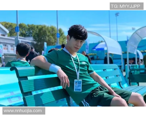 乒乓少年追梦之路：从校园到赛场的成长与奋斗故事