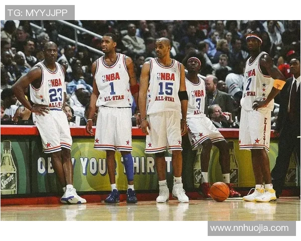 乔丹克拉克森的篮球之路与成就探秘：从新秀到全明星的蜕变历程